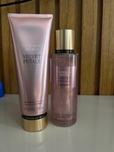 VALVET PETALS VICTORIA'S SECRET